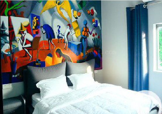 台前对于酒店的墙体彩绘而言更注重哪些方面？