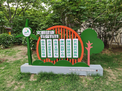 台前标识标牌对现代社会的重要性。